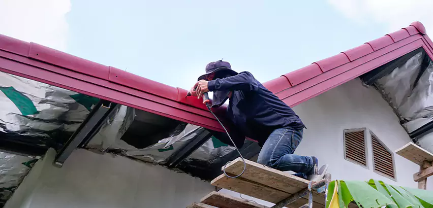Rain Gutter Repair in Oak Lawn